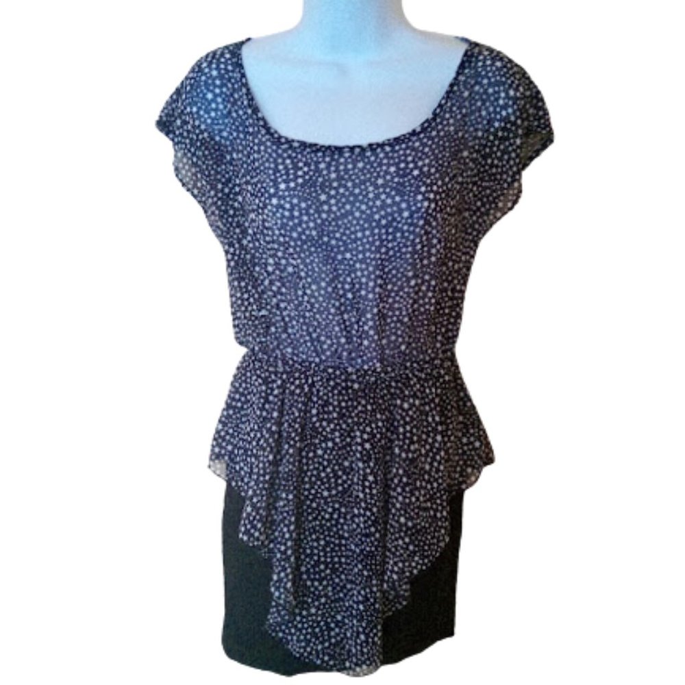 ---  Black White Star Print Dress Size XS